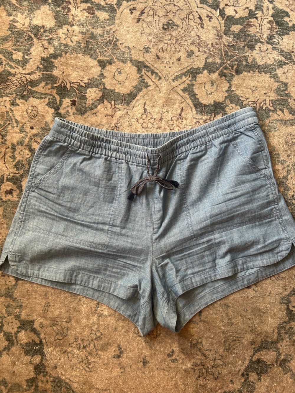 Women's Chambray Shorts with Elastic Waist